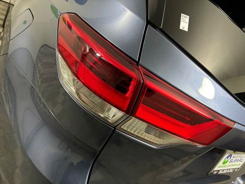 Used 2018 Toyota Highlander AWD V6 image 58