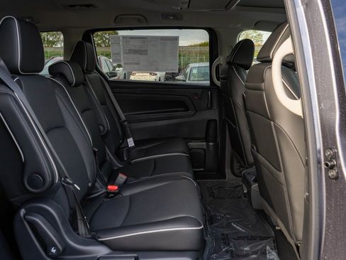 New 2026 Honda Odyssey Elite image 14