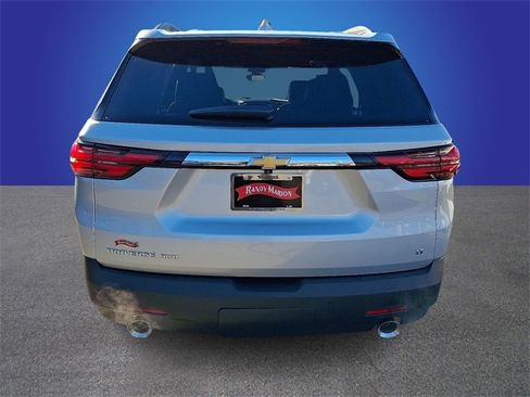 Used 2022 Chevrolet Traverse LT image 5