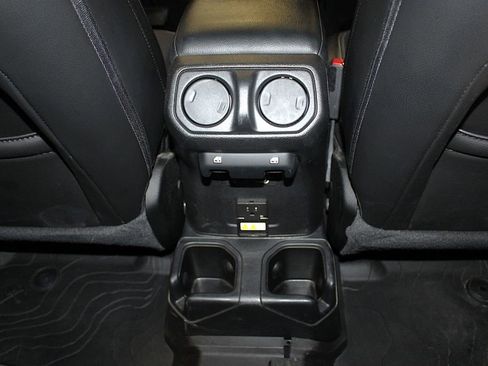 Used 2021 Jeep Gladiator Sport AWD/4WD image 33