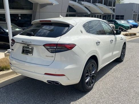 New 2024 Maserati Levante GT Ultima image 5
