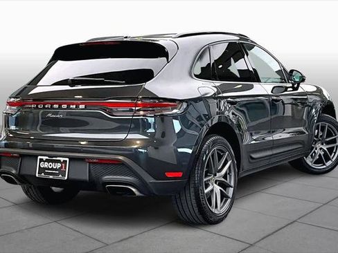 Used 2025 Porsche Macan AWD/4WD image 12