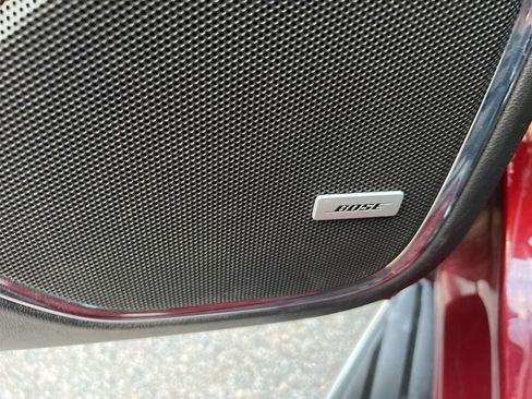 Used 2017 GMC Yukon SLT image 24