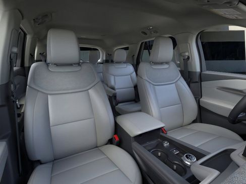 New 2026 Ford Explorer Active w/ Active Comfort Package image 10