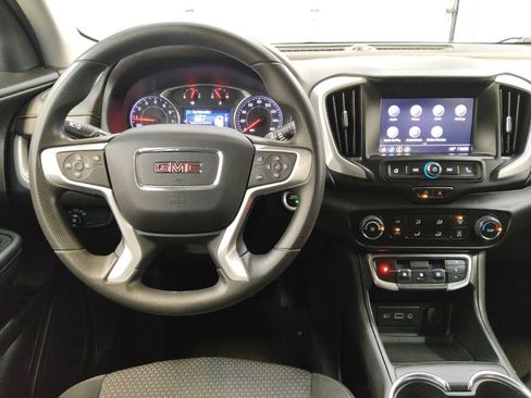 Used 2024 GMC Terrain SLE image 22