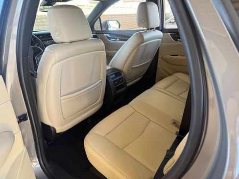 Used 2017 Cadillac XT5 Premium Luxury image 25