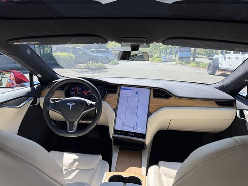 Used 2020 Tesla Model S Long Range Plus AWD/4WD image 13