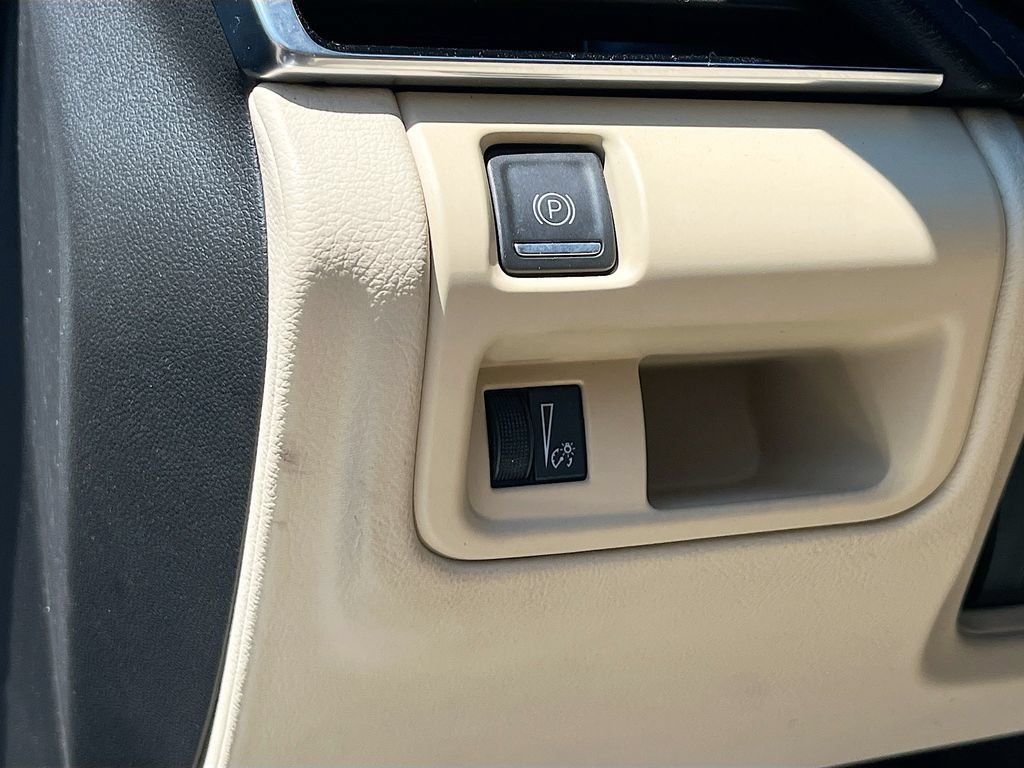 Used 2024 Cadillac CT5 Luxury w/ Sun And Sound Package AWD/4WD image 10