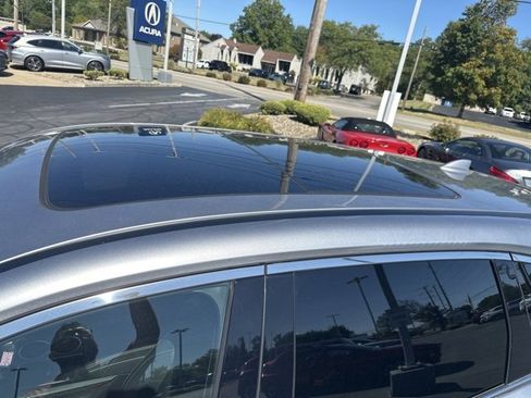 Used 2025 Acura MDX w/ Technology Package image 7