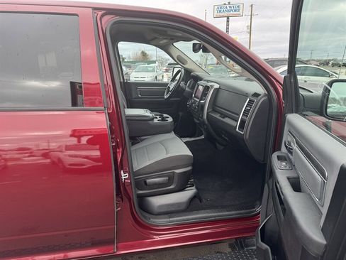 Used 2022 RAM 1500 Classic SLT w/ Electronics Group image 30