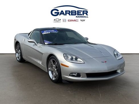 Used 2007 Chevrolet Corvette Coupe w/ Preferred Equipment Group RWD image 7