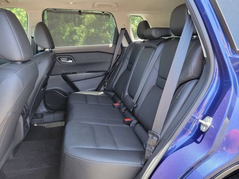 Used 2023 Nissan Rogue SL w/ SL Premium Package FWD image 15