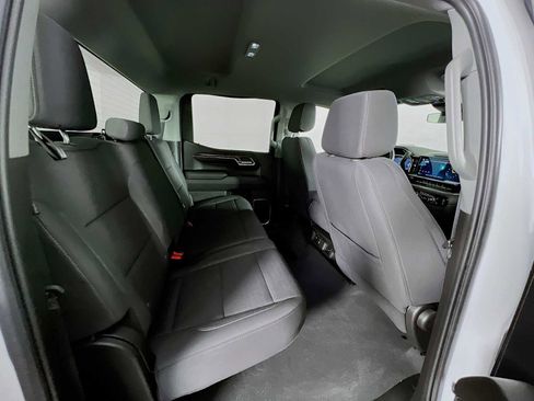 Used 2023 Chevrolet Silverado 1500 LT AWD/4WD image 25