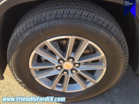 Used 2023 Chevrolet Traverse LT FWD image 8