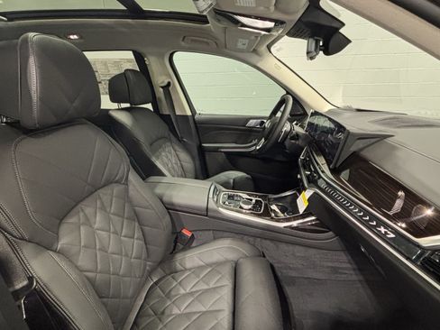 New 2027 BMW X7 xDrive40i AWD/4WD image 24