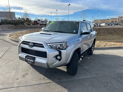 Used 2021 Toyota 4Runner TRD Off-Road Premium image 3