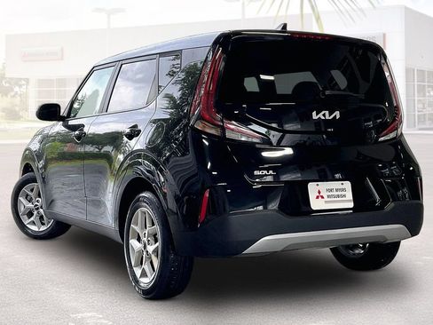 Used 2024 Kia Soul LX w/ Option Group 015 FWD image 29
