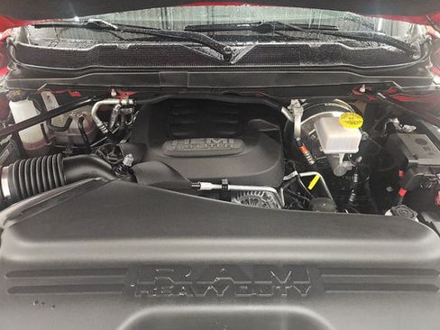 Used 2026 RAM 2500 Big Horn AWD/4WD image 3