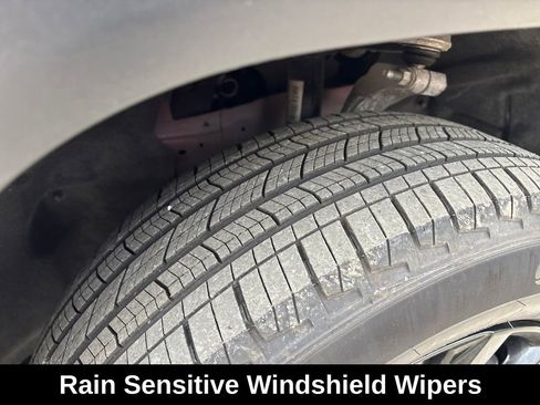 Used 2024 Jeep Grand Cherokee L Altitude image 28