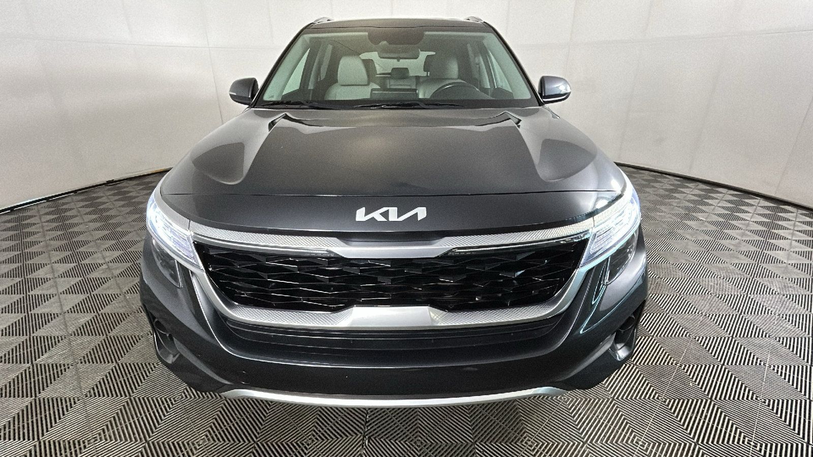 Used 2022 Kia Seltos EX AWD/4WD image 8