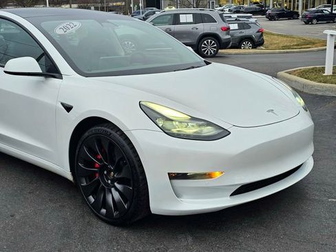 Used 2022 Tesla Model 3 Performance image 2