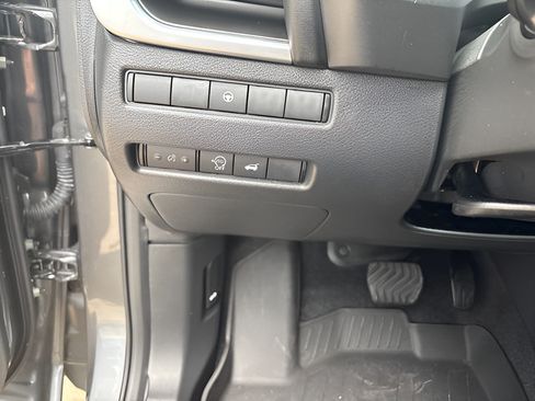 Certified 2026 Nissan Rogue SV w/ SV Premium Package FWD image 35