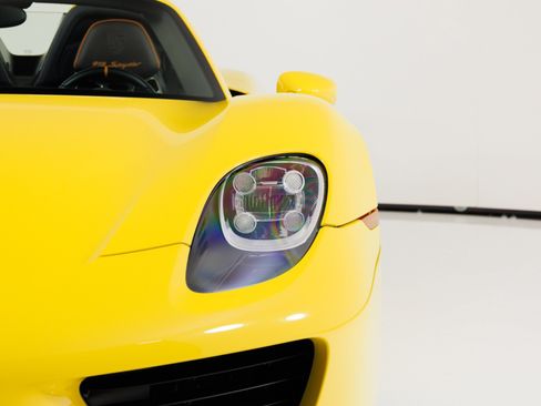 Used 2015 Porsche 918 Spyder AWD/4WD image 49