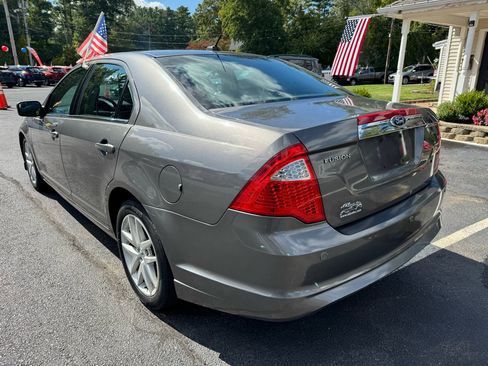 Used 2011 Ford Fusion SEL w/ Moons & Tunes Pkg image 7