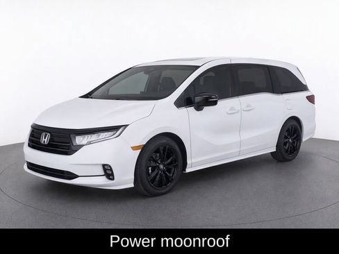 Used 2024 Honda Odyssey Sport image 2