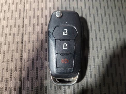 Used 2018 Ford F150 XLT image 32