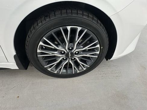 Used 2024 Kia Forte GT-Line FWD image 9