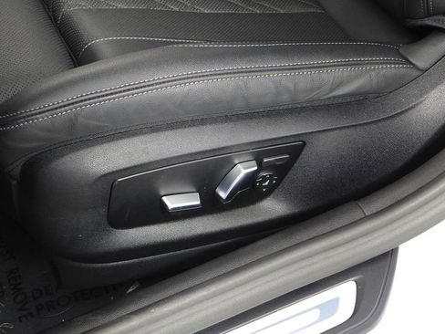 Used 2022 BMW 530i w/ Convenience Package image 22