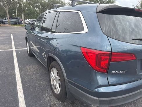 Certified 2017 Honda Pilot LX image 4