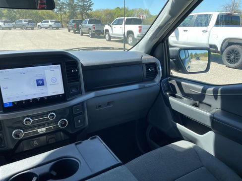 Used 2025 Ford F150 XLT w/ Equipment Group 301A Standard image 24