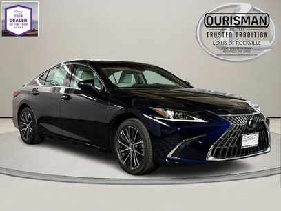 New 2025 Lexus ES 350 w/ Premium Package