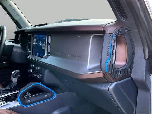 Used 2023 Ford Bronco Outer Banks AWD/4WD image 19