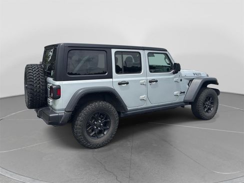 Used 2024 Jeep Wrangler Unlimited Sport AWD/4WD image 5
