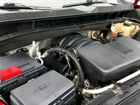 Used 2021 Chevrolet Silverado 1500 RST AWD/4WD image 32