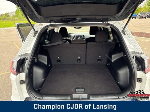 Used 2021 Jeep Cherokee Latitude image 19
