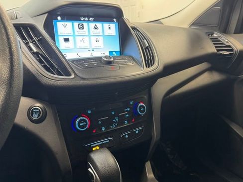 Used 2019 Ford Escape SE image 11