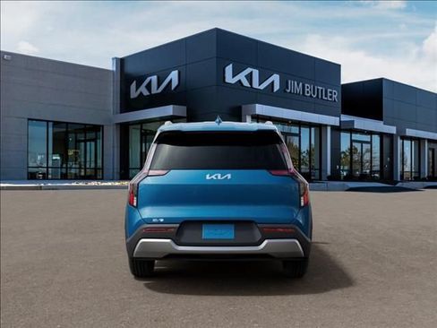 New 2026 Kia EV9 Wind AWD/4WD image 5