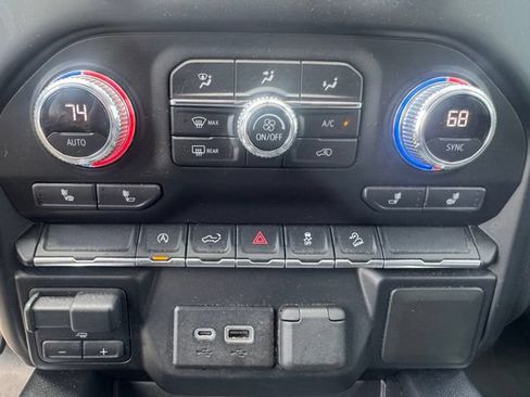 Used 2021 GMC Sierra 1500 Elevation w/ X31 Off-Road Package AWD/4WD image 14