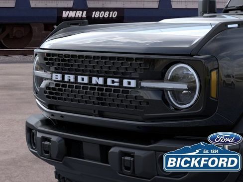 New 2026 Ford Bronco Badlands w/ Black Appearance Package AWD/4WD image 19