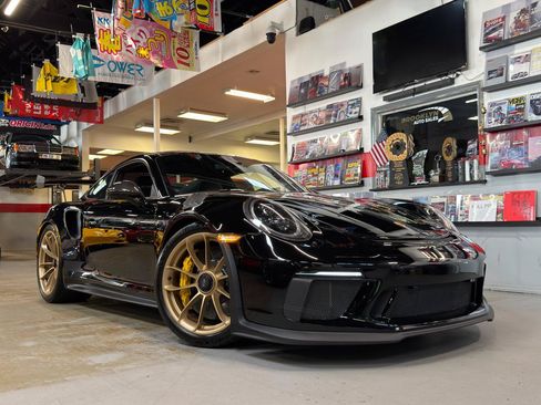 Used 2019 Porsche 911 GT3 RS RWD image 1