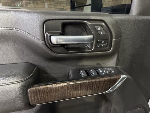 Used 2023 GMC Sierra 2500 Denali w/ Denali Ultimate Package image 11