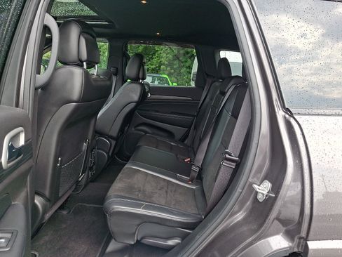 Used 2021 Jeep Grand Cherokee Laredo X AWD/4WD image 11