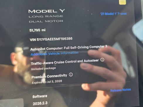 Used 2021 Tesla Model Y Long Range AWD/4WD image 18