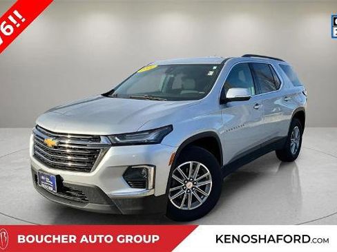 Used 2022 Chevrolet Traverse LT image 1