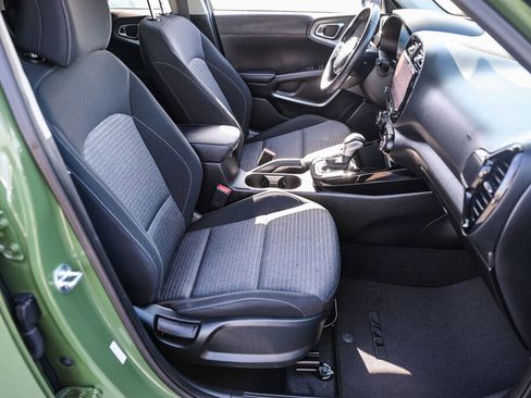 Used 2023 Kia Soul EX image 8
