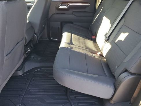 New 2026 GMC Sierra 1500 SLE image 20